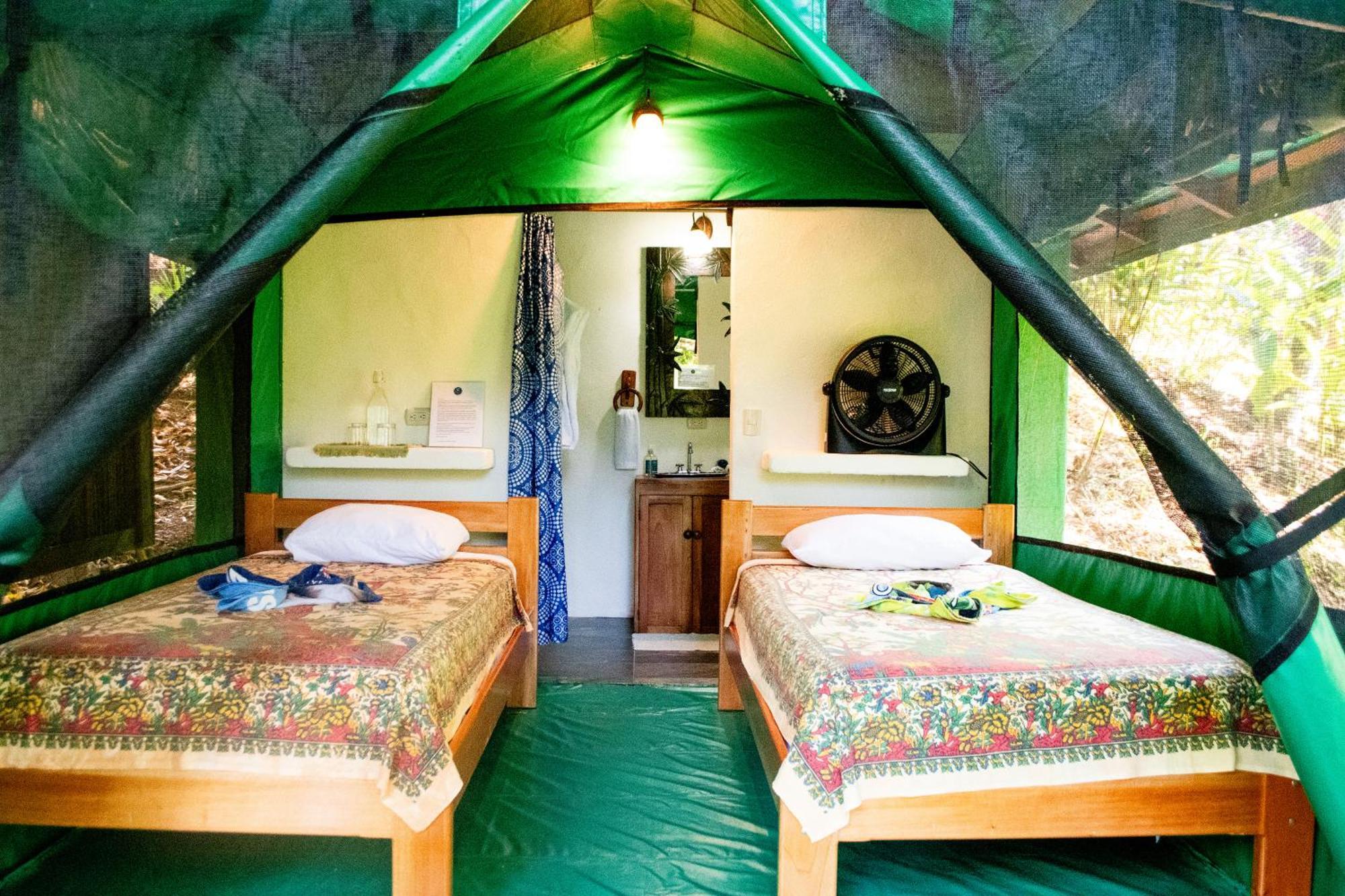 Luna Lodge Carate Exterior photo
