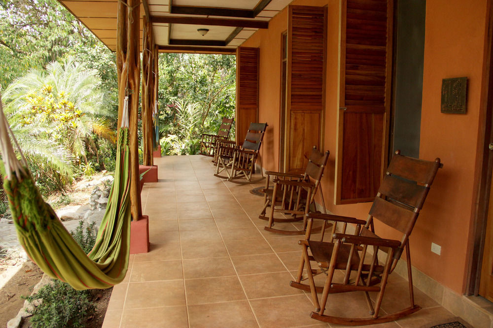 Luna Lodge Carate Exterior photo